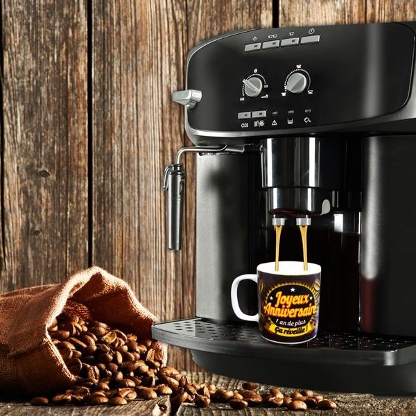 Tasse A Cafe Pour Feter Un Joyeux Anniversaire Tasse A Cafe Pour Feter Un Joyeux Anniversaire