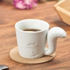 Mug écureuil avec anse 3D queue d’animal 